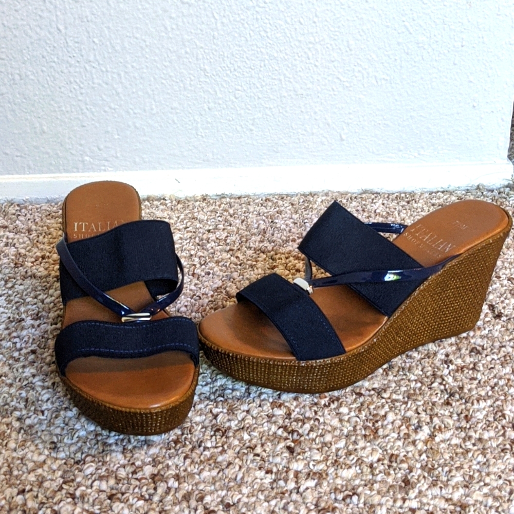 Italian shoemakers 7 1/2 navy blue wedge sandal